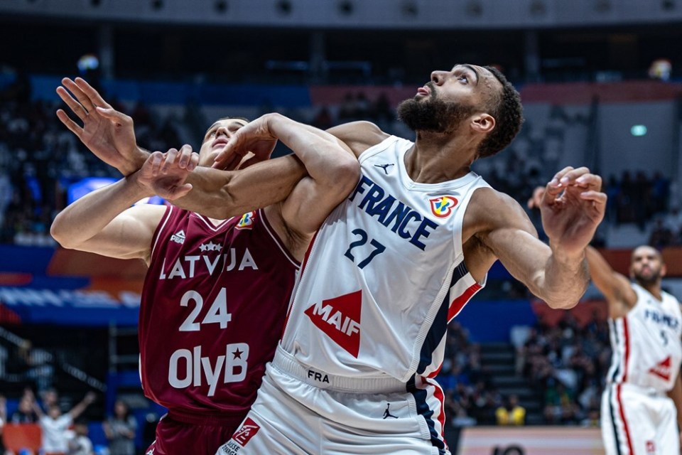 NBA世界杯正赛首战，美国男篮大胜拉脱维亚的简单介绍
