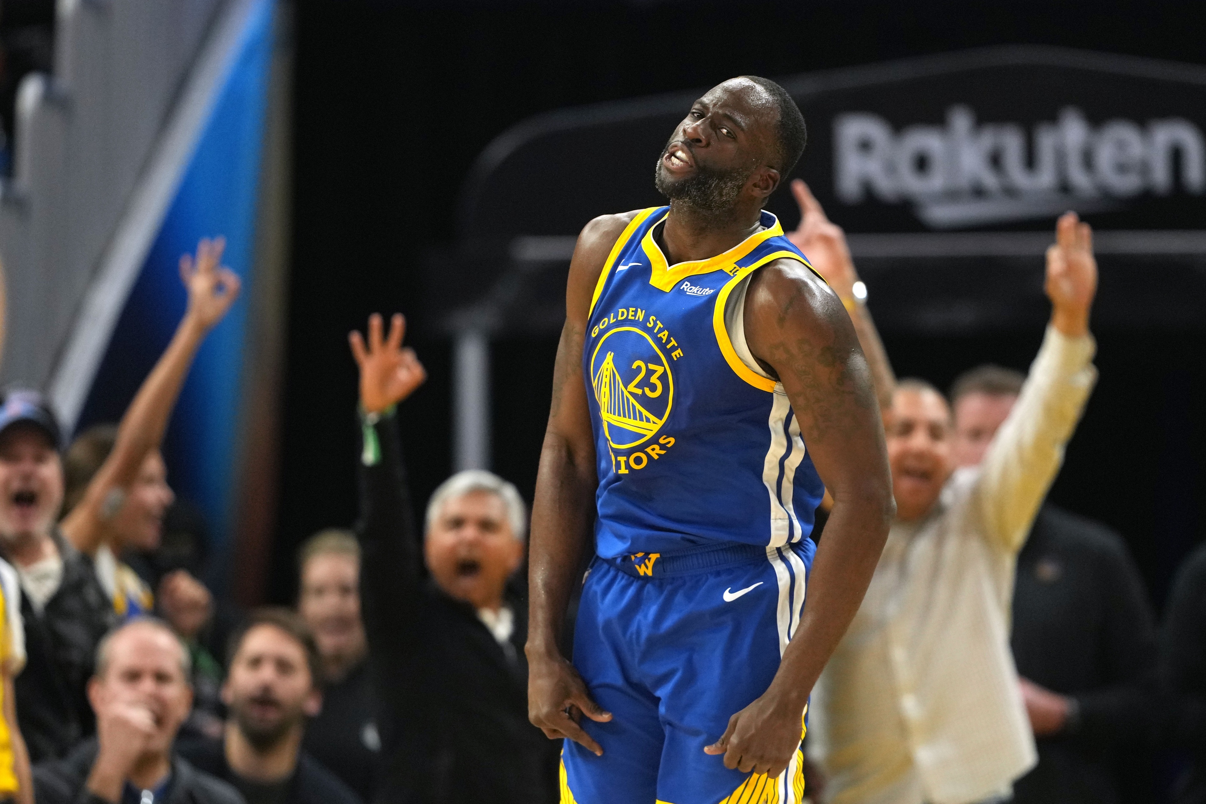 圣诞节NBA大战酣畅淋漓，球星云集