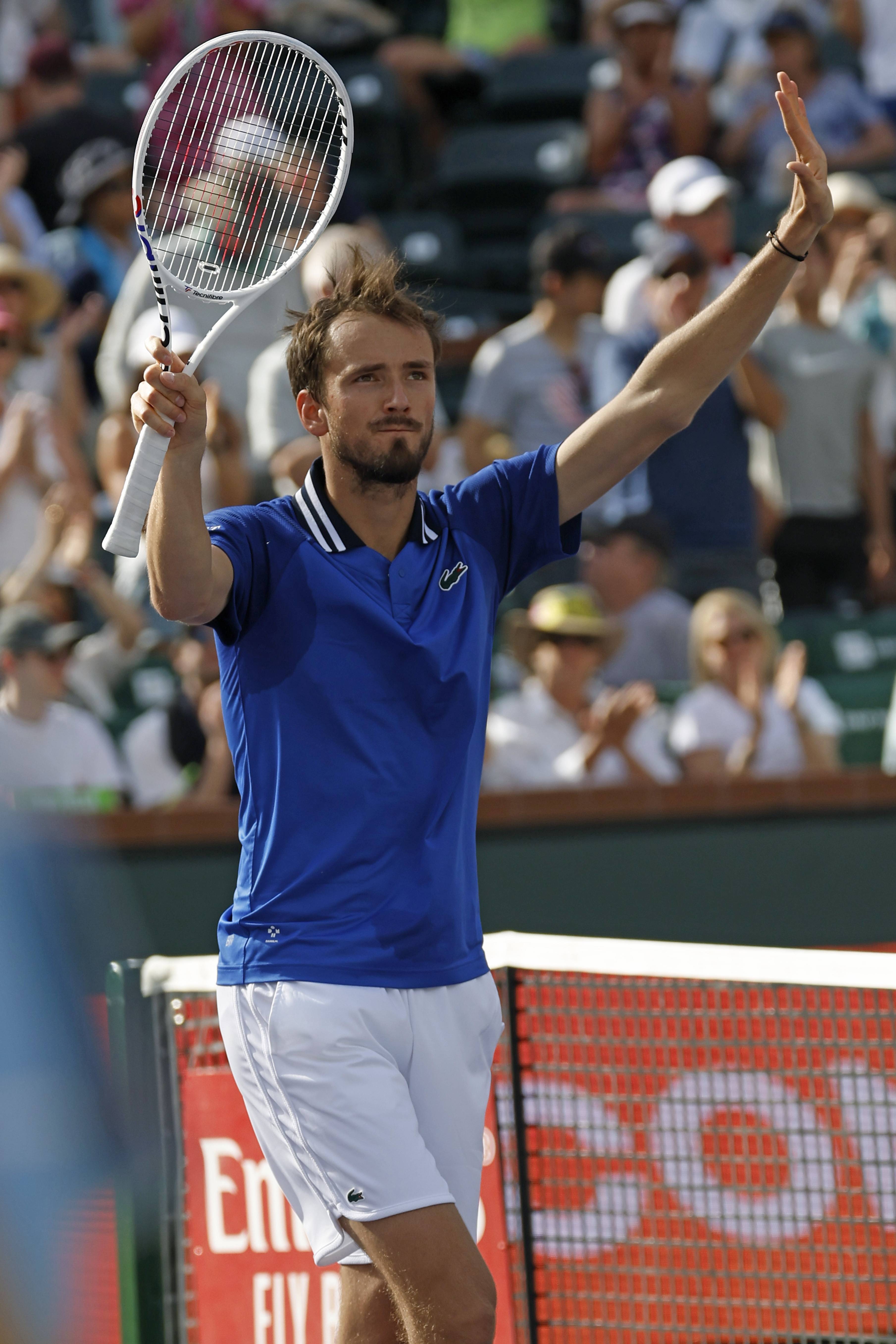 意大利网球队轻取澳大利亚网球队,梅德韦杰夫关键制胜的简单介绍 意大利网球队轻取澳大利亚网球队,梅德韦杰夫关键制胜的简单介绍