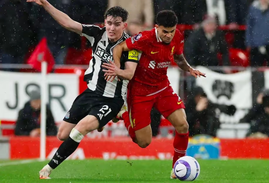 关于利物浦险胜阿根廷，苏亚雷斯关键制胜的信息