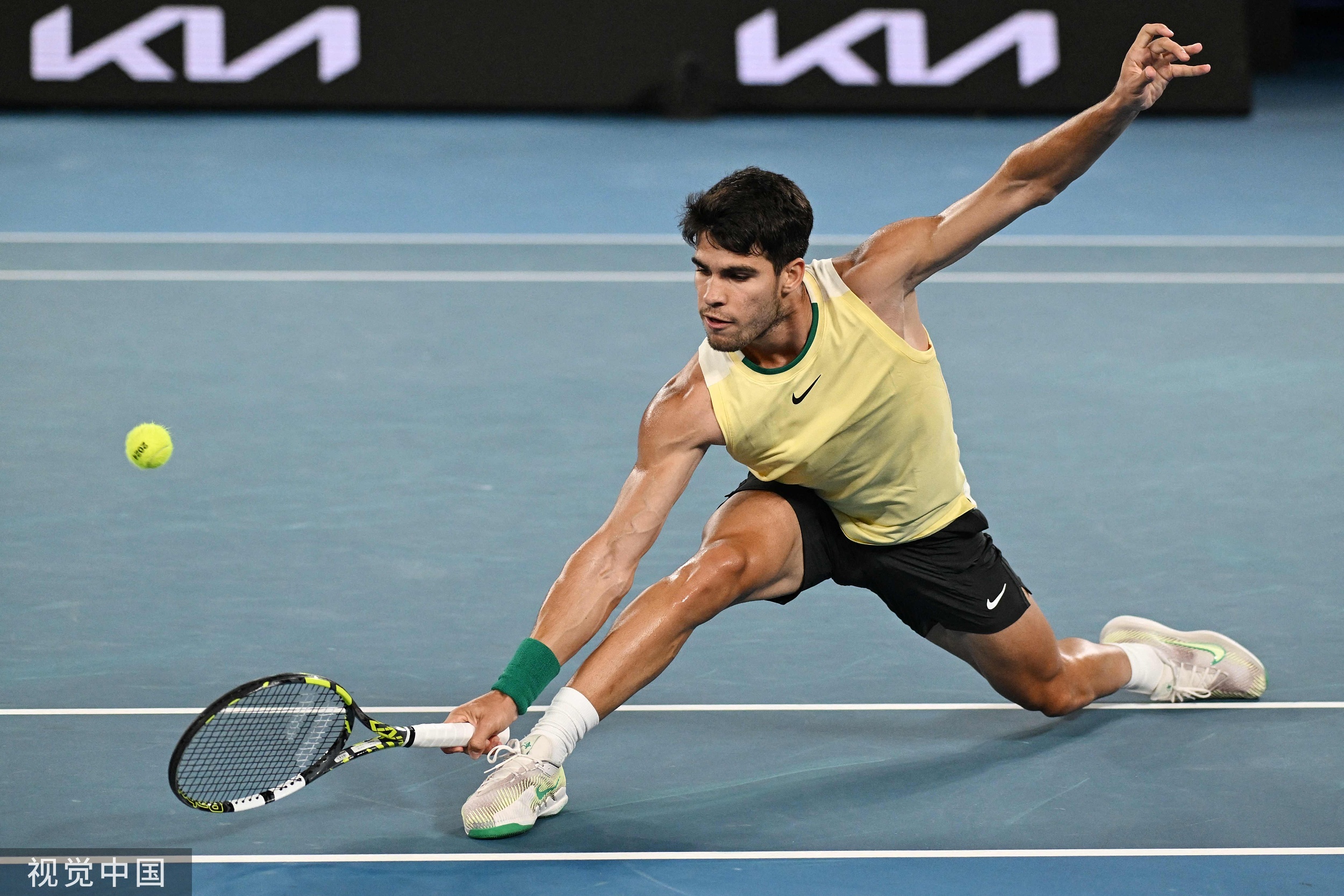 欧洲网球队强势澳大利亚网球队,兹维列夫制霸全场的简单介绍 欧洲网球队强势澳大利亚网球队,兹维列夫制霸全场的简单介绍