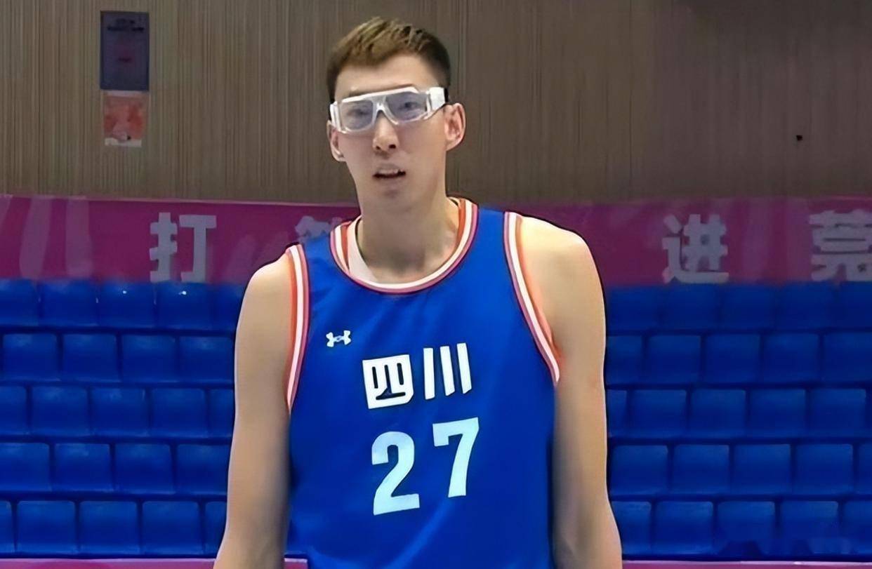 山西队力克江苏队,周琦扛起全队 山西队力克江苏队,周琦扛起全队