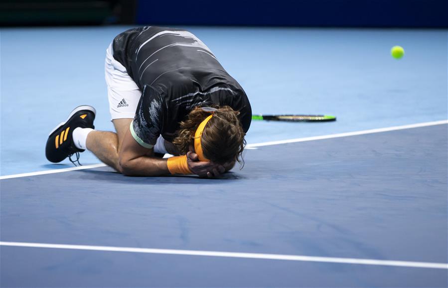 温网轻取年终总决赛，西西帕斯点燃赛场